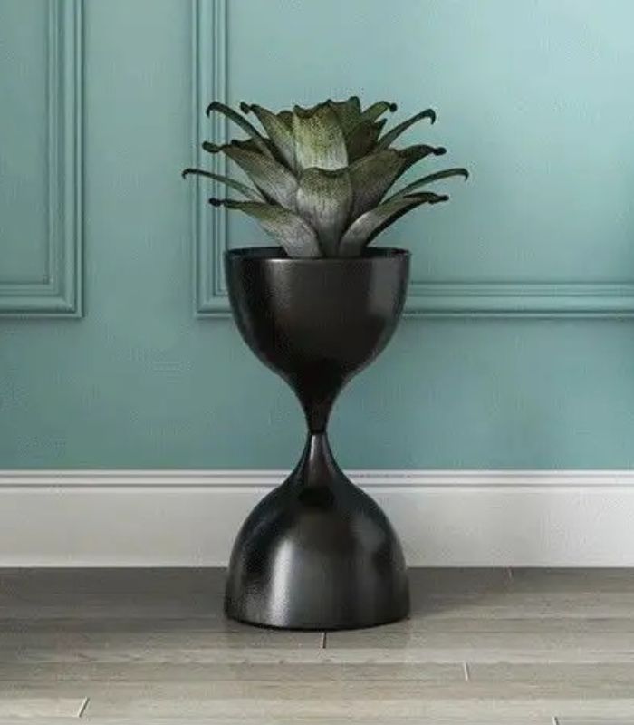 Elegant Iron Floor-Standing Planter Pot Stand – Indoor Decorative Vase for Modern Living Spaces