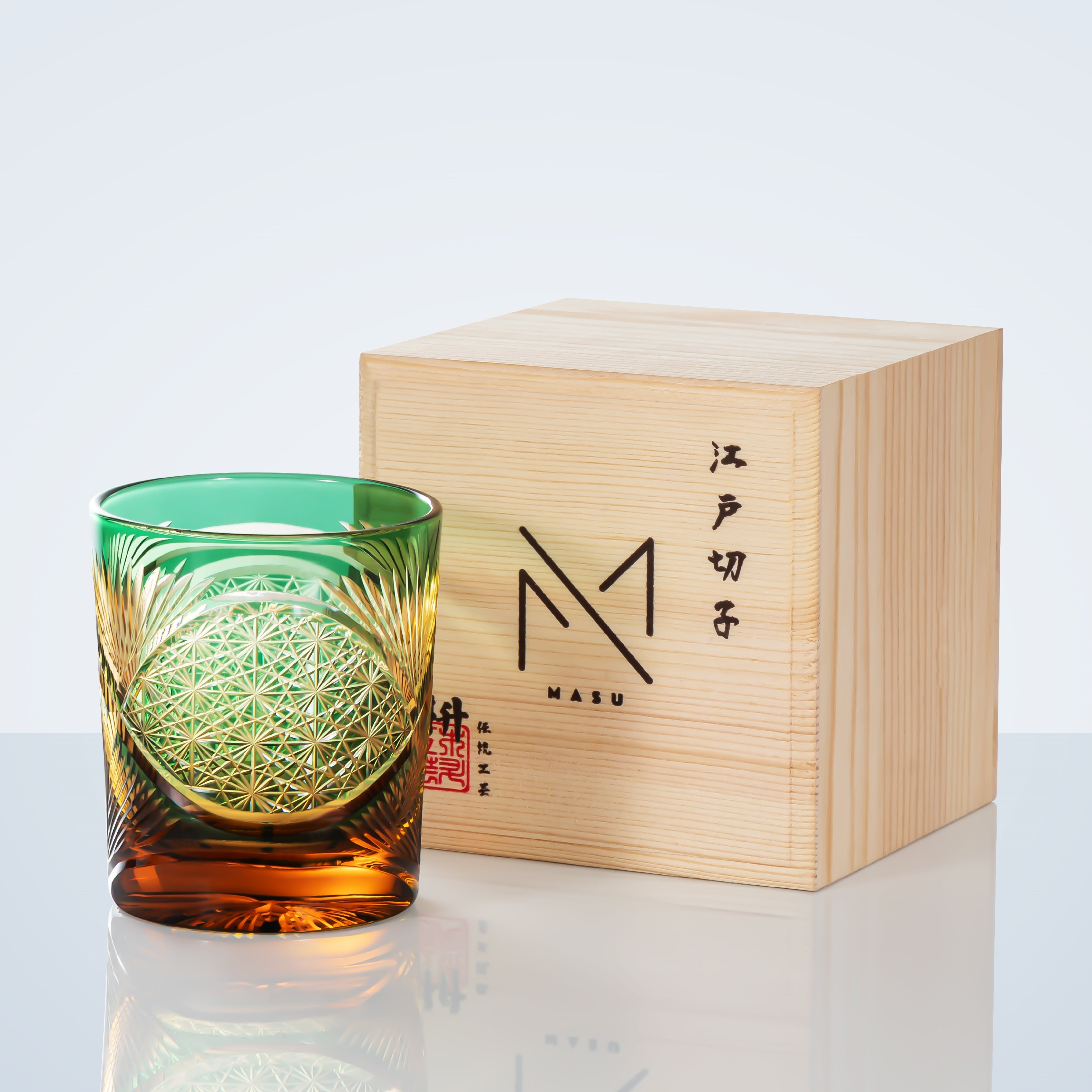 Verre à whisky en plumes de grue fabriqué à la main Edo Kiriko avec boîte en bois