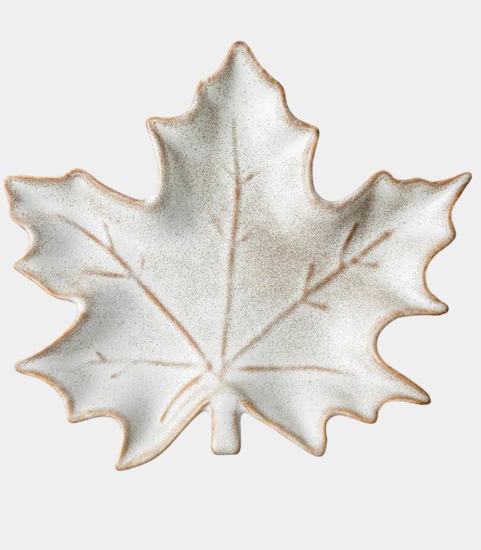 Plat en céramique de style vintage en forme de feuille d'érable – Assiette à collation polyvalente et plateau à bijoux (18,2 cm)