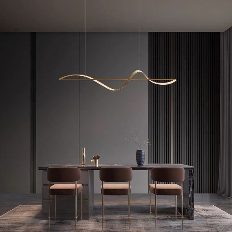 LunaGlow – Elegante Lustre Circular de Metal