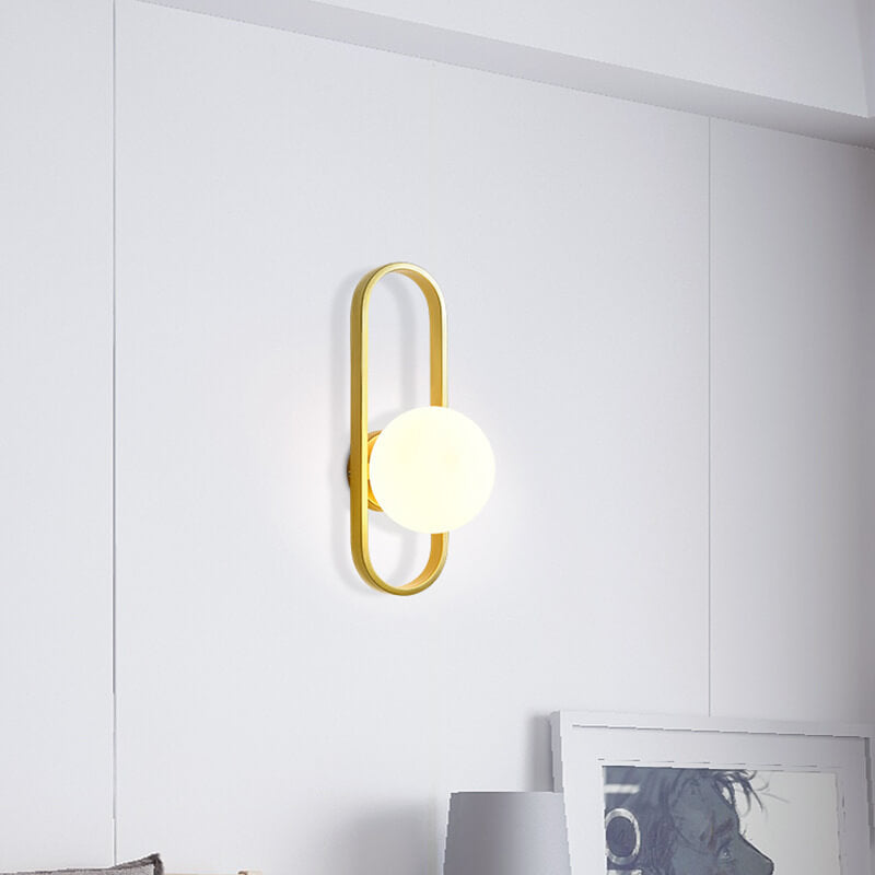 Light Circle - Modern vägglampa med glaskula och cirkulär design