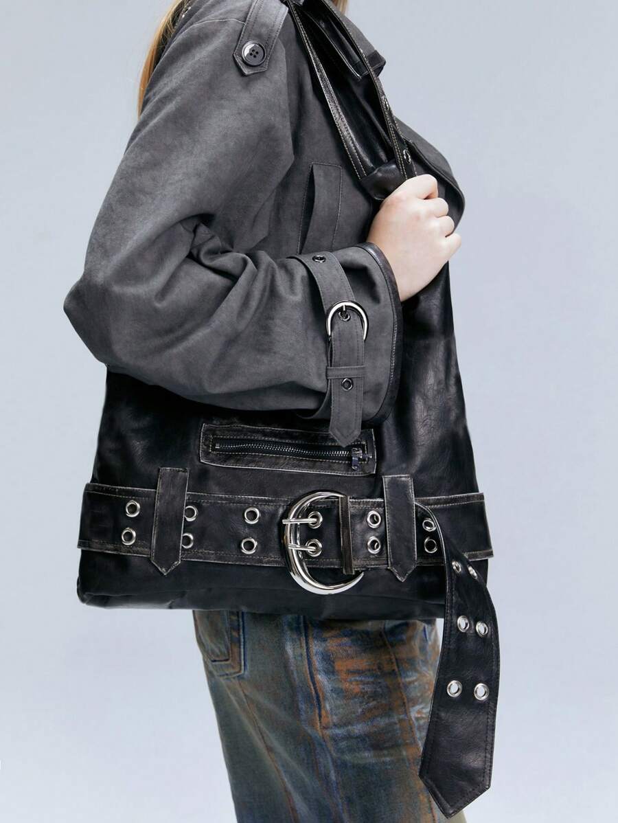 Distressed Rebel Buckle Hobo Tasche