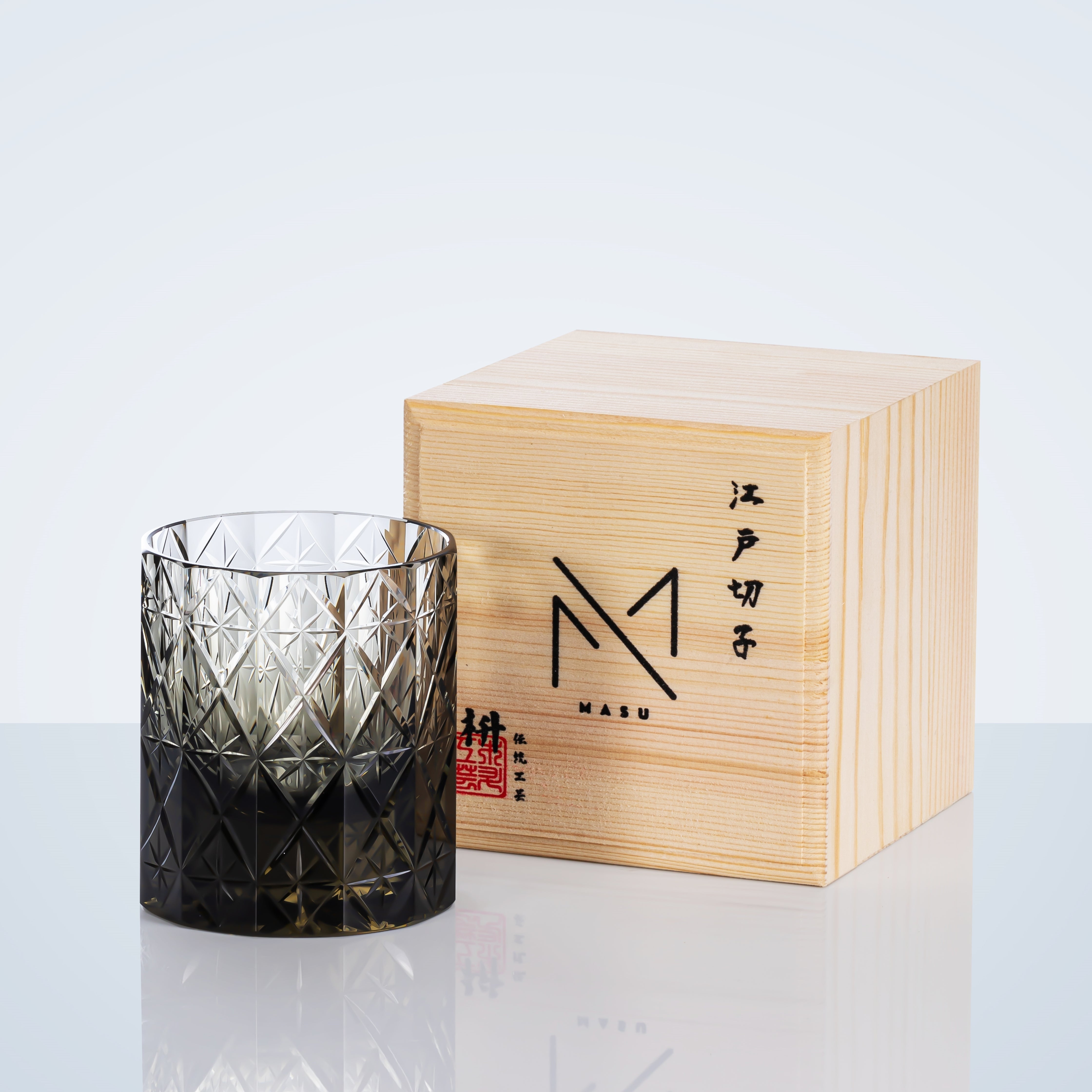 Verre à whisky céleste fabriqué à la main Edo Kiriko avec boîte en bois