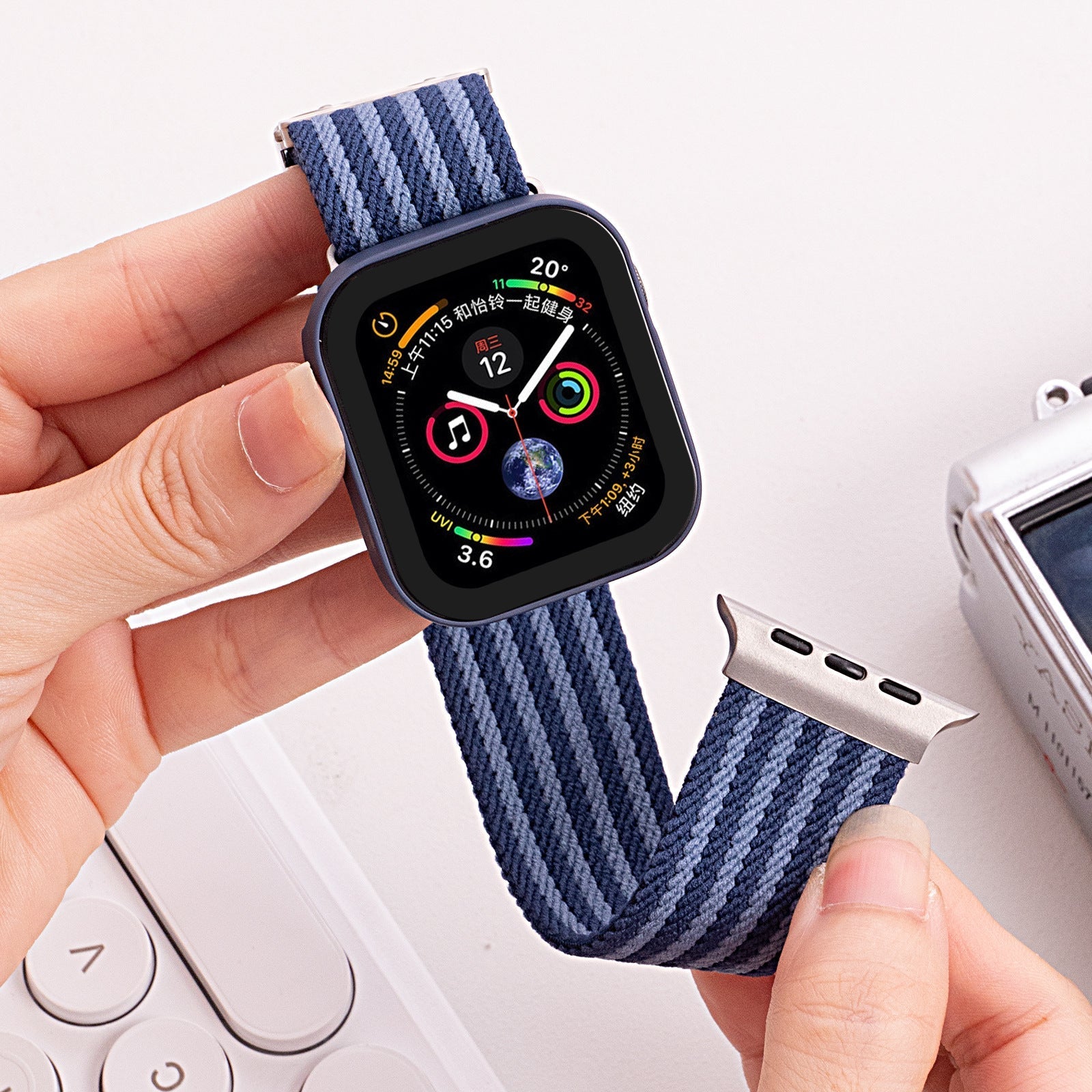 Curea împletită din nailon pentru Apple Watch