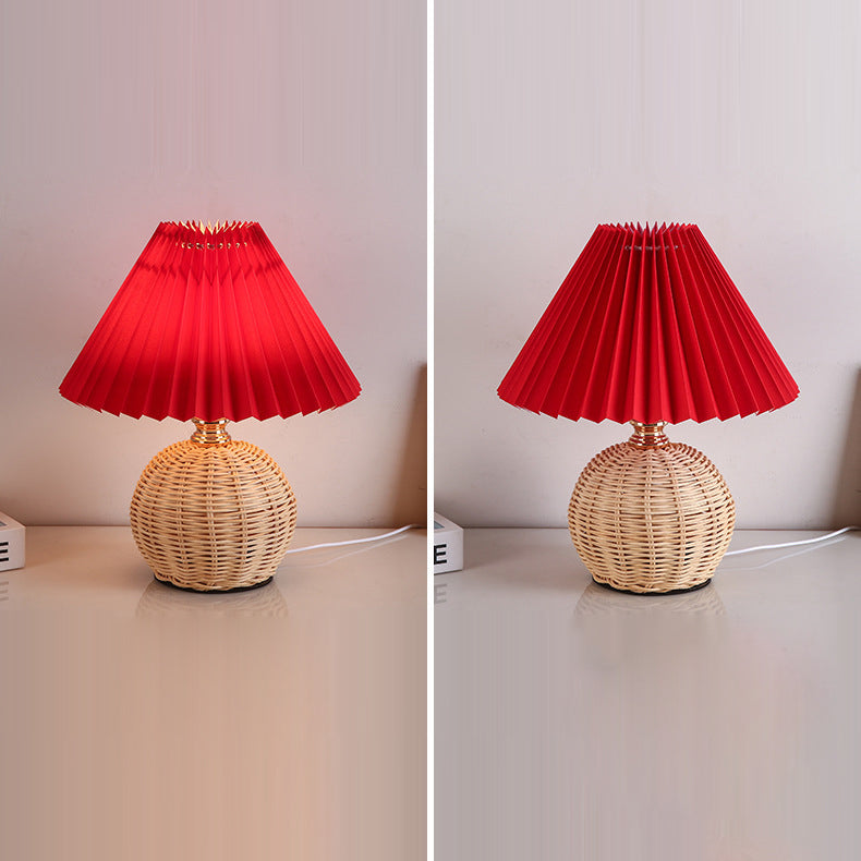 Contemporary Nordic Rattan Weave Tafel Lamp met Geplooide Kegel Schaduw, LED, voor Slaapkamer