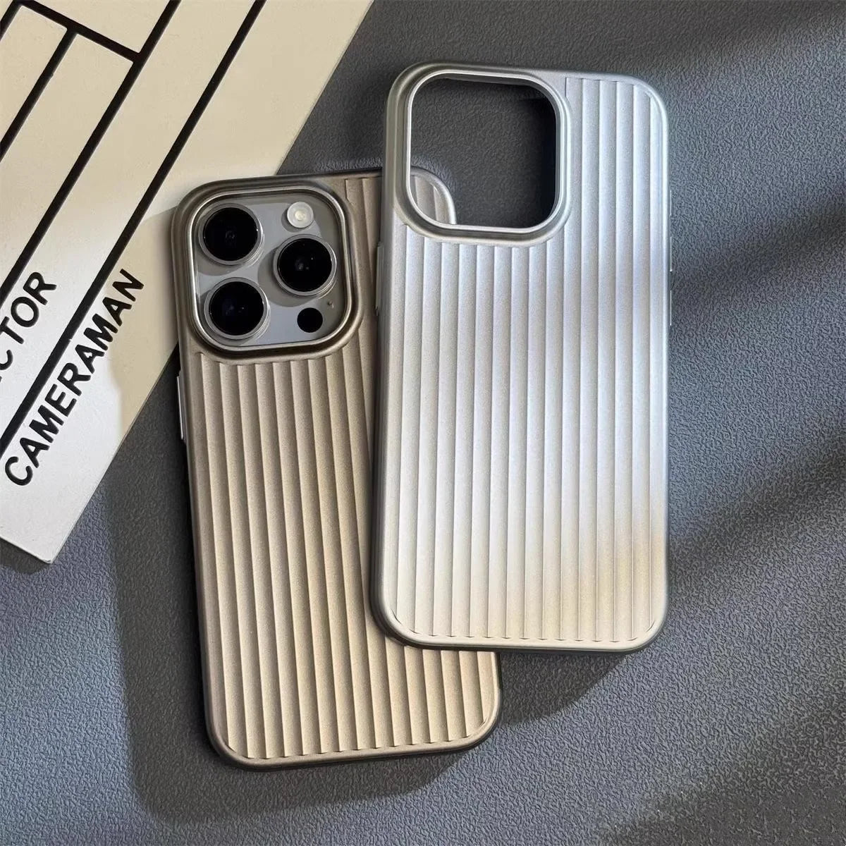 Funda para iPhone con protección de titanio