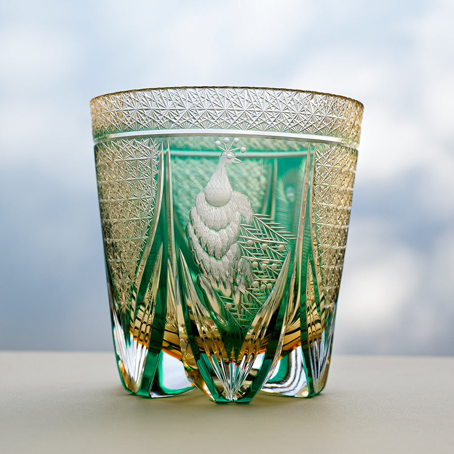 Verre à whisky paon émeraude fabriqué à la main Edo Kiriko avec boîte en bois