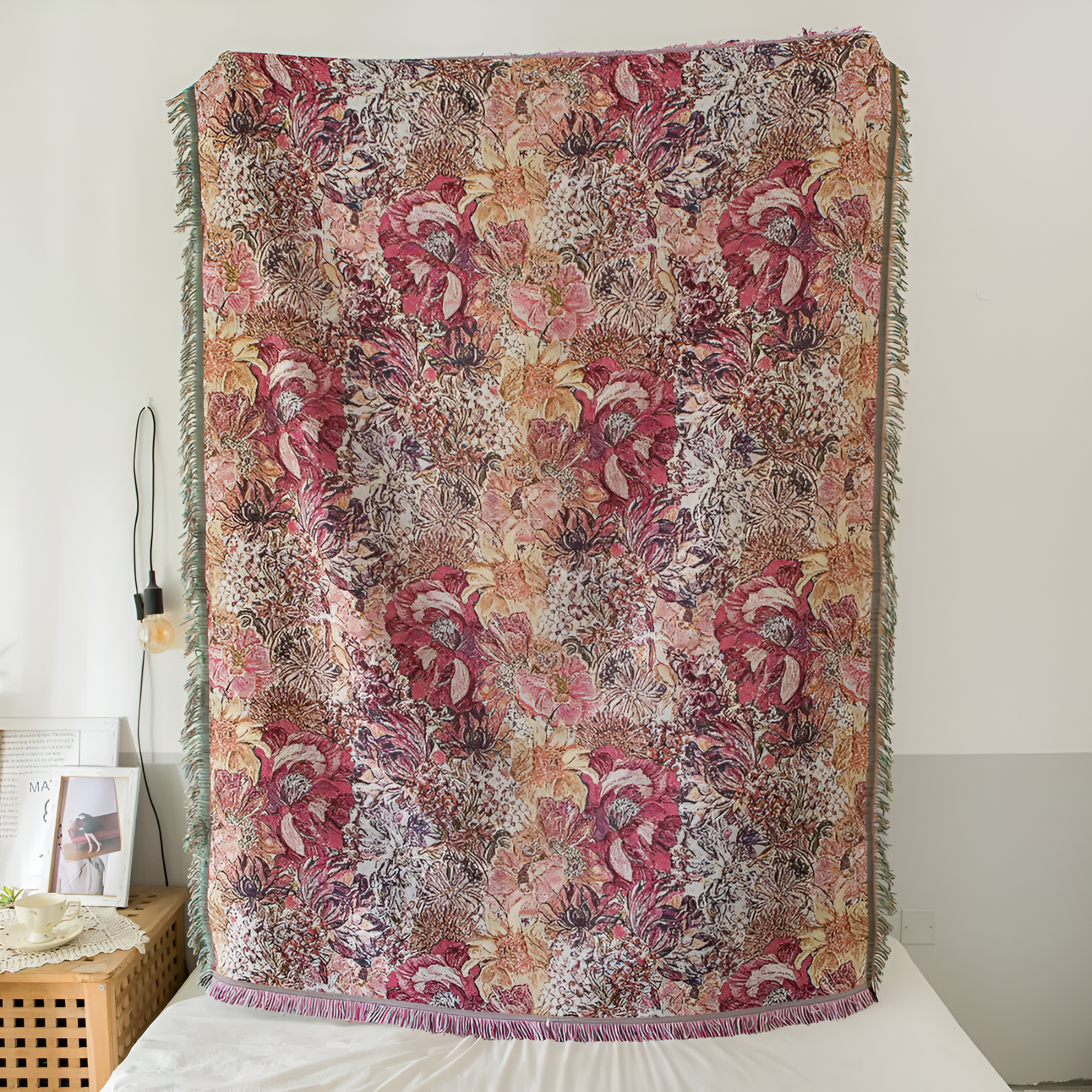 Vintage Floral Tassel Throw Blanket