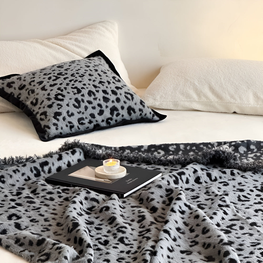 Lush Leopard-Mink-Fleece-Decke