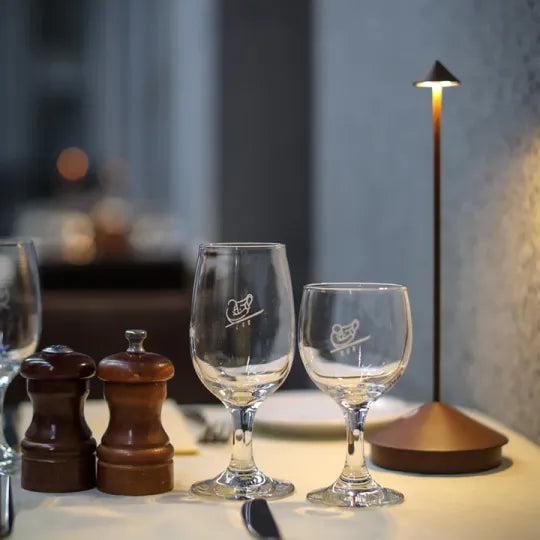 Illuminez votre espace avec la lampe de table LED sans fil – RadiantGlow