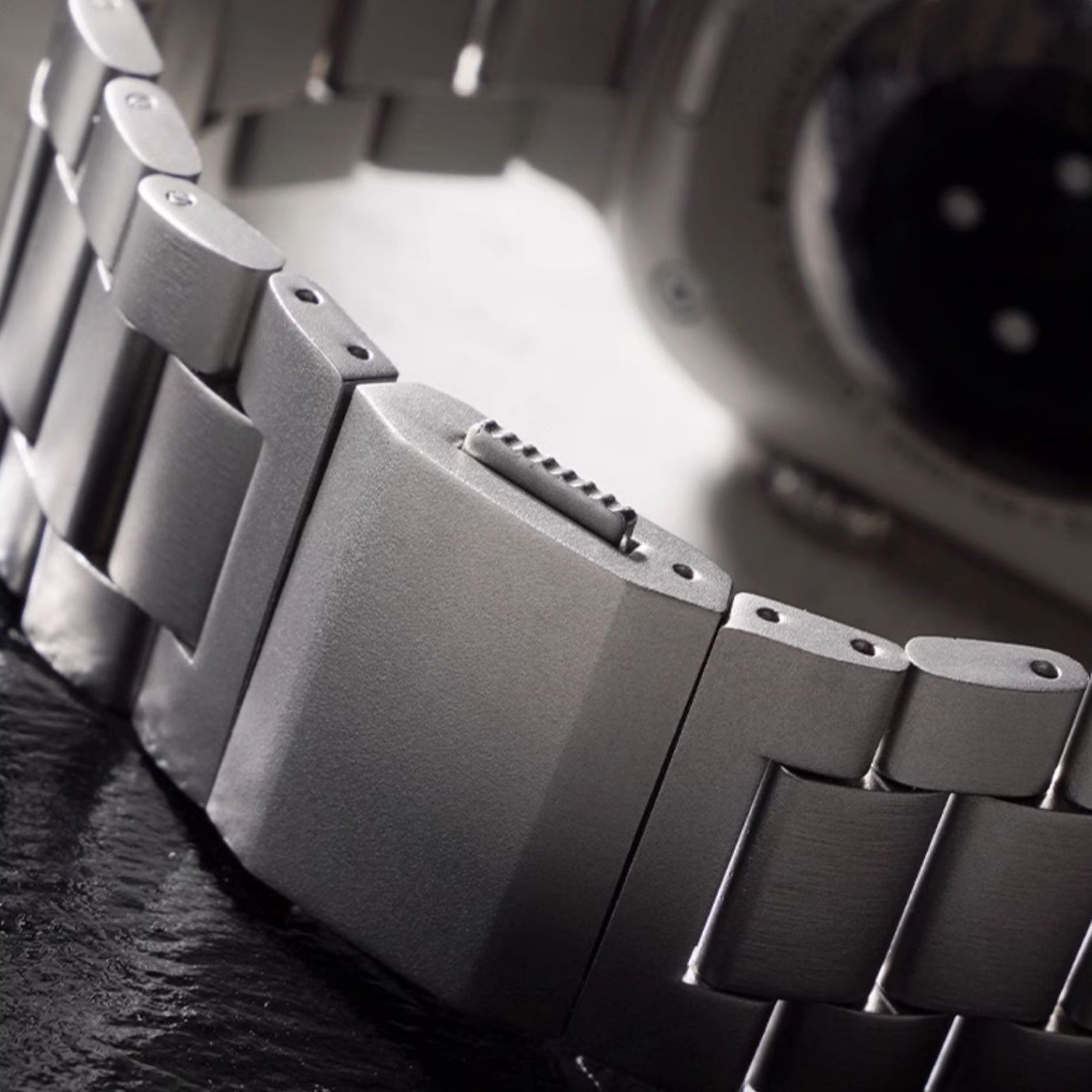 Luxury Edition-Magnetic Band