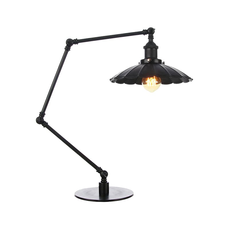 LichtStijl - Regulowana Lampa Vintage z Rzeźbionym Metalowym Kloszem