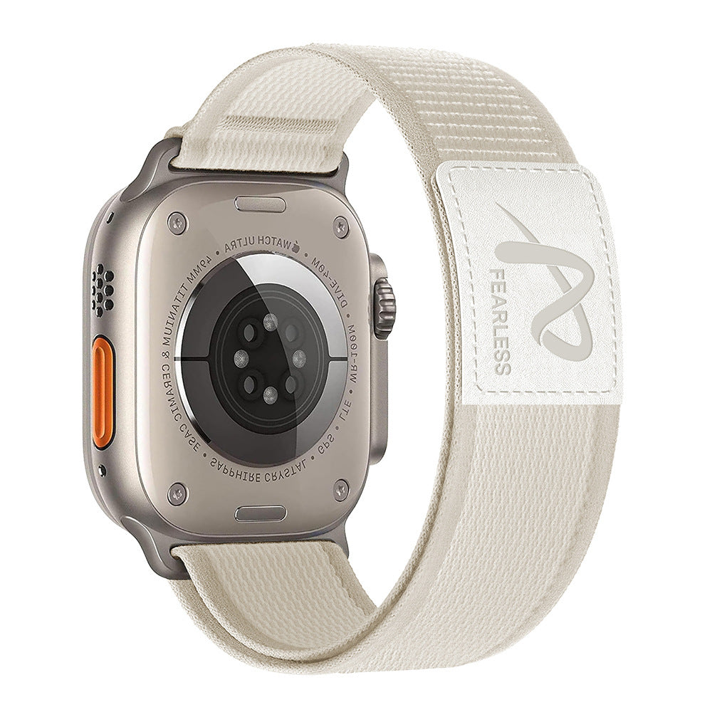 Cinturino in nylon con etichetta in pelle per Apple Watch