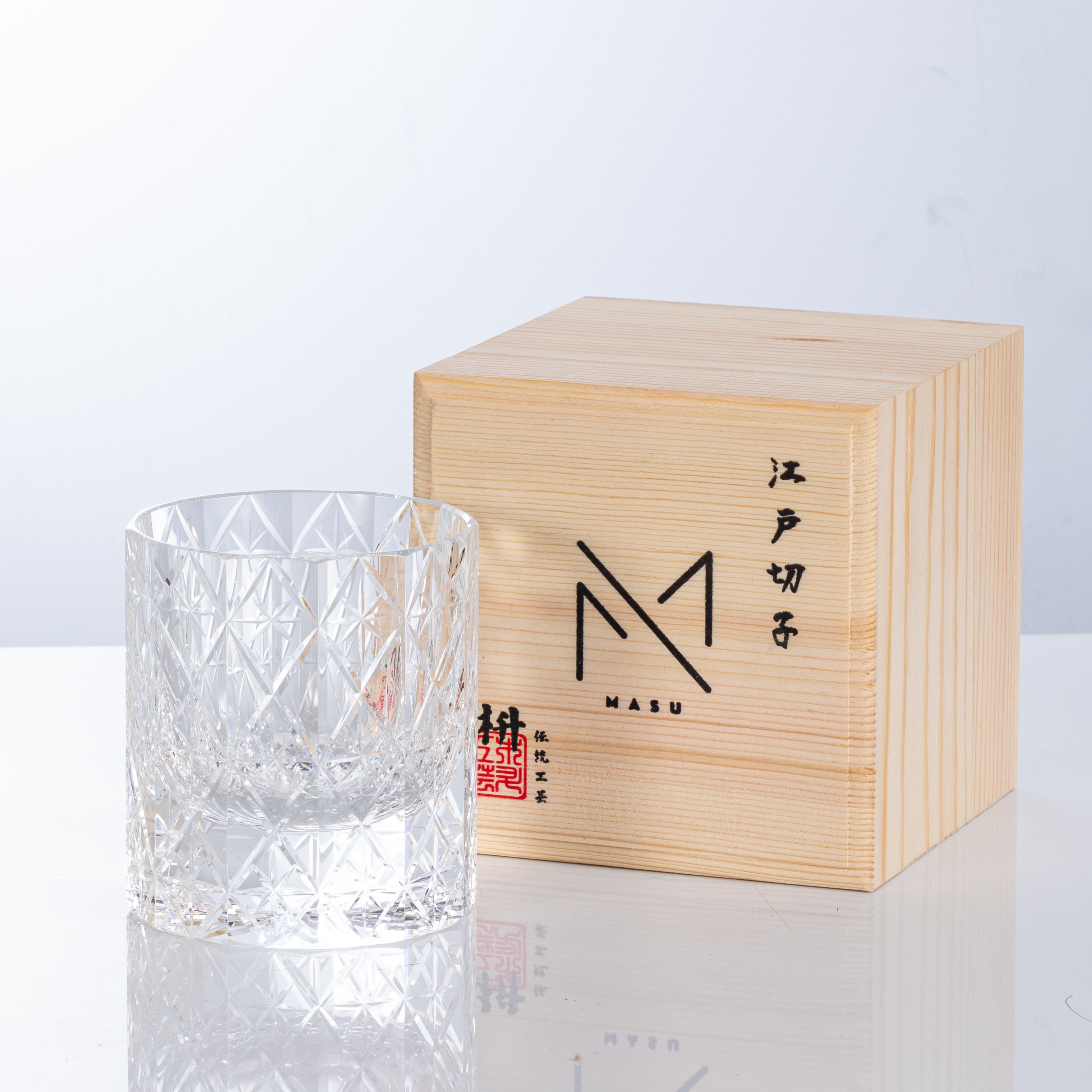 Verre à whisky céleste fabriqué à la main Edo Kiriko avec boîte en bois