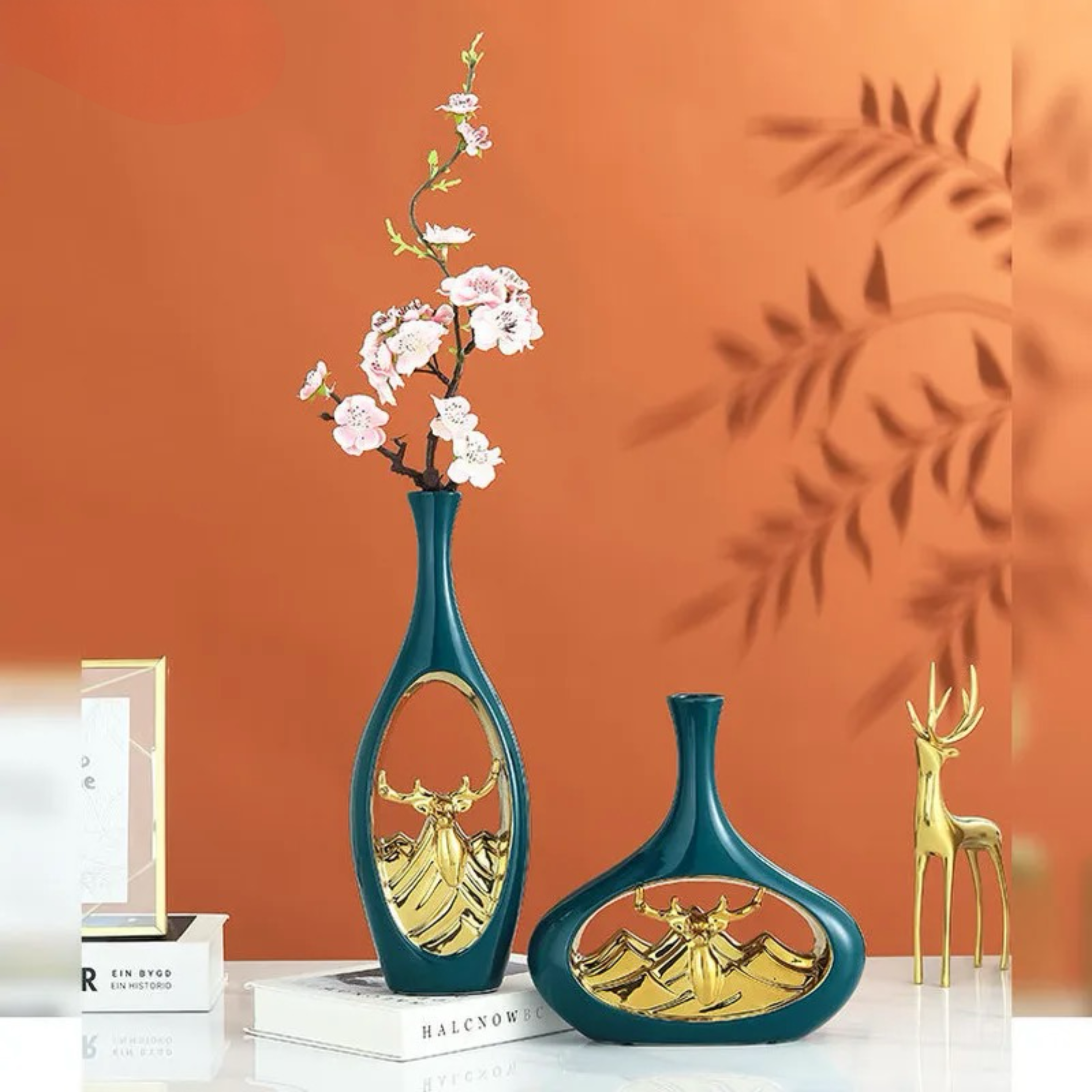 Como Vase Deer Style Verde com Acabamento Dourado