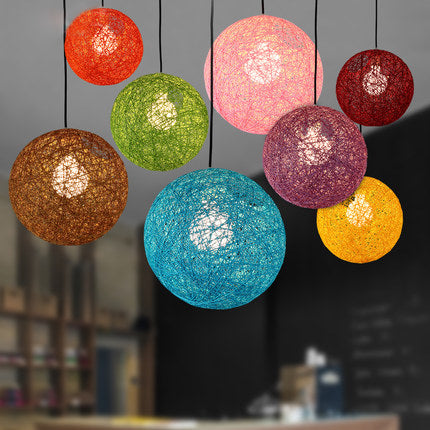 Luzes Pendentes de Bola LED Multicoloridas para Restaurante