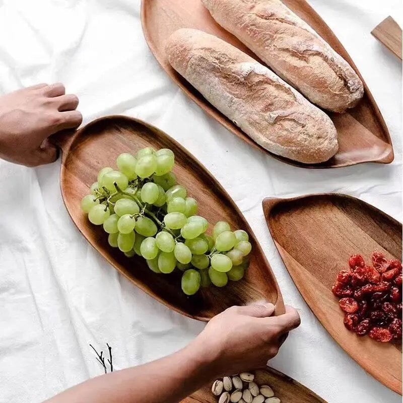 Plato de Madera con Forma de Hoja de Kemorela