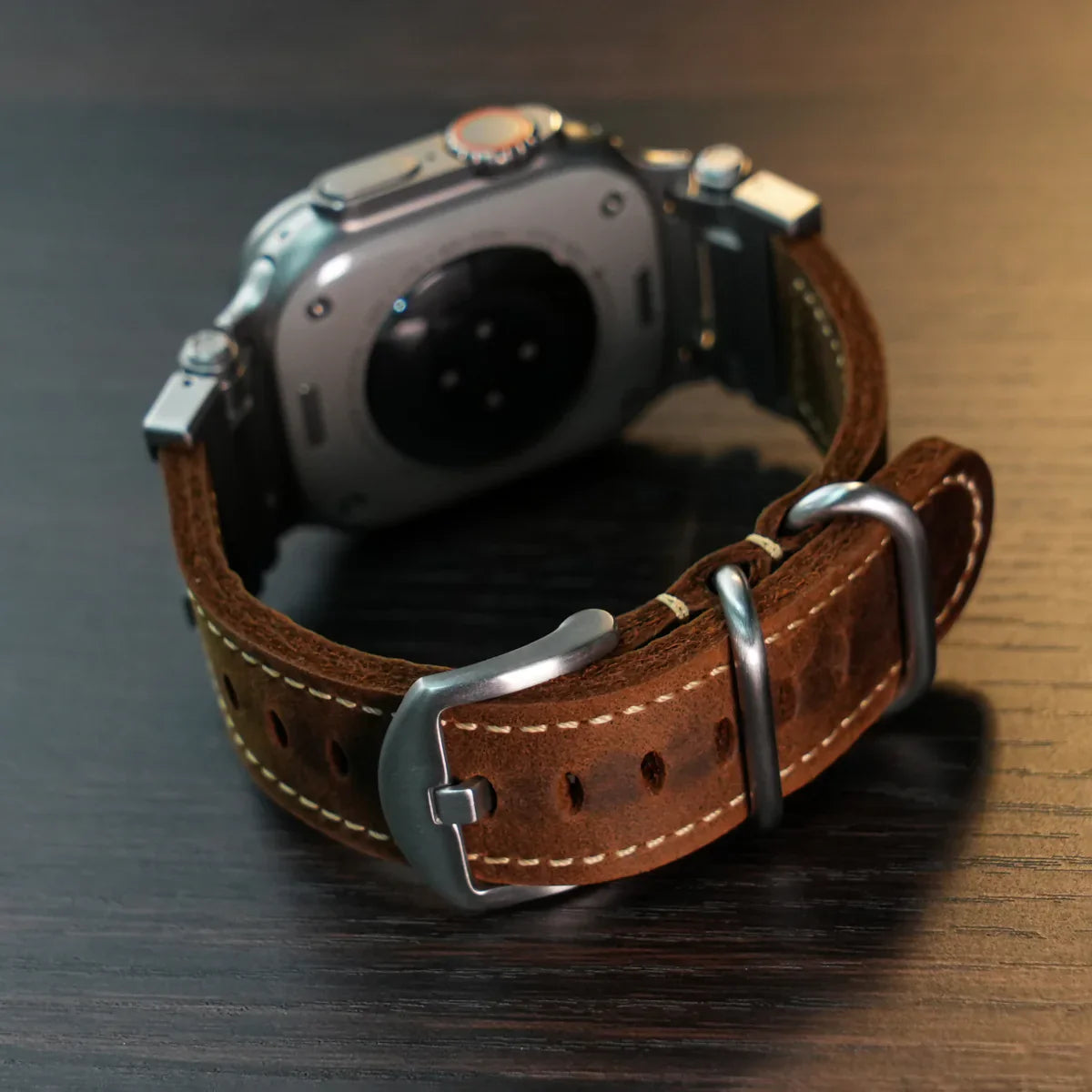 Taktisches Lederarmband für die Apple Watch