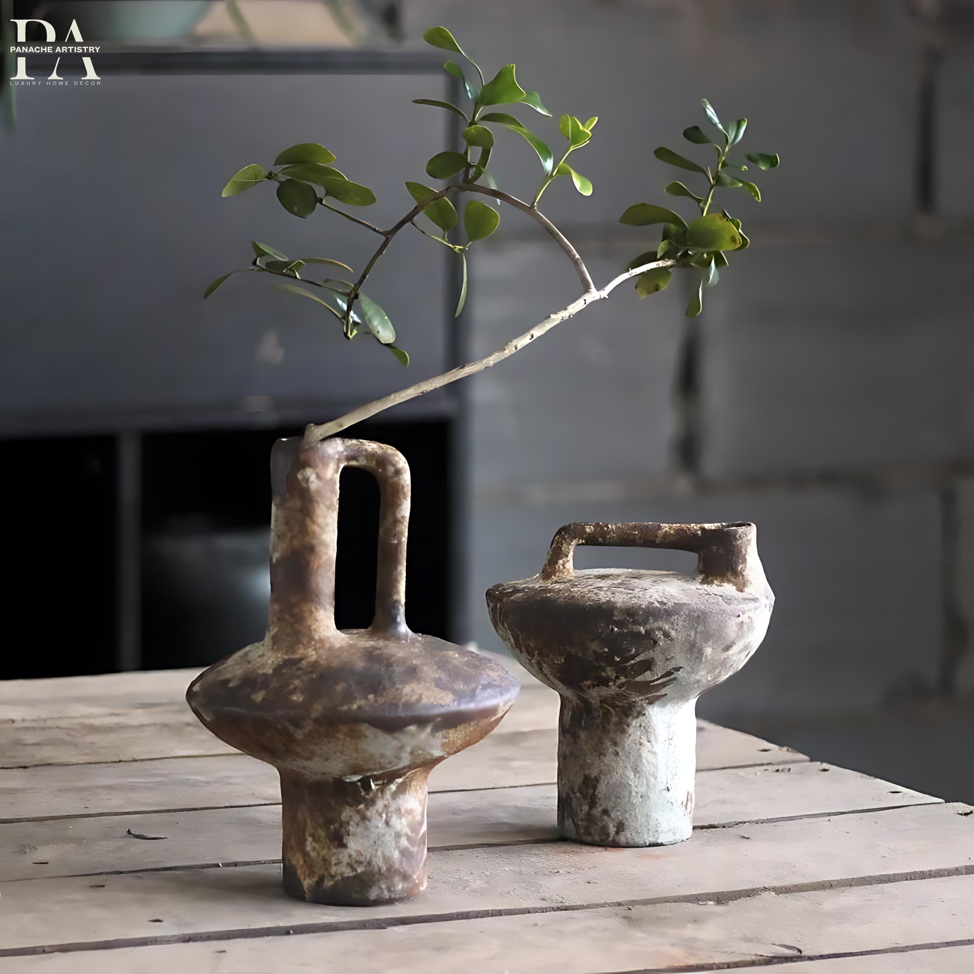 Il vaso Wabi-Sabi consumato dal tempo