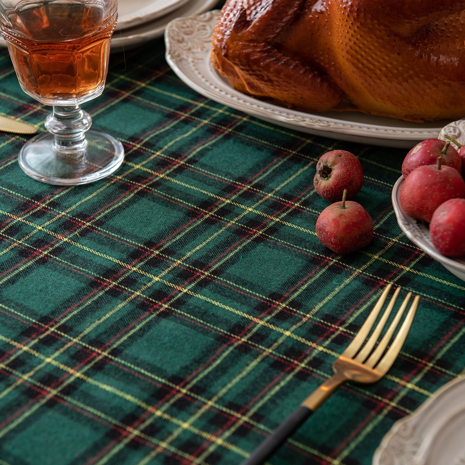 Traditionelle schottische Schottenkaro-Tischdecke für Weihnachtsfeier