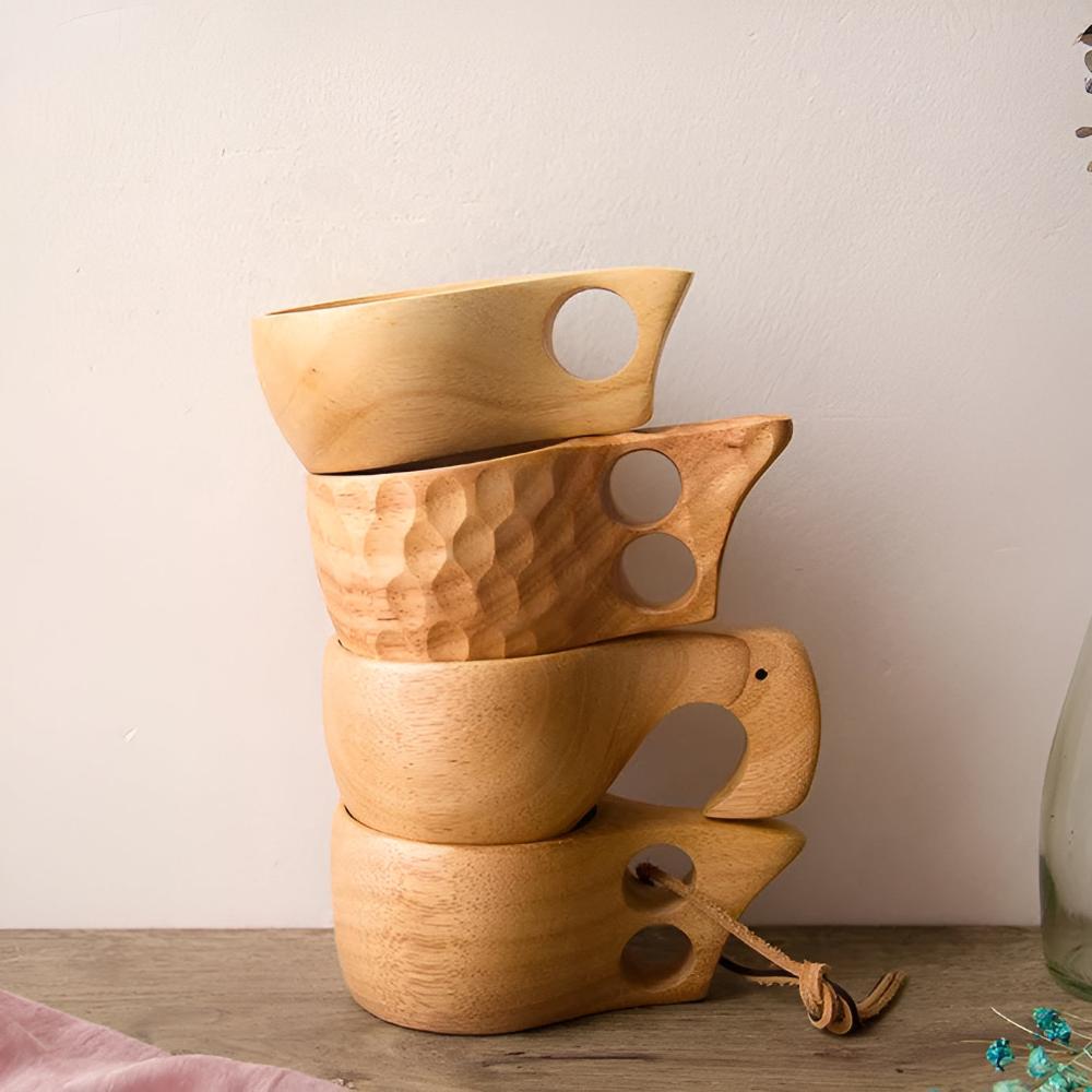 Colección de Tazas Artesanales de Madera de Caucho