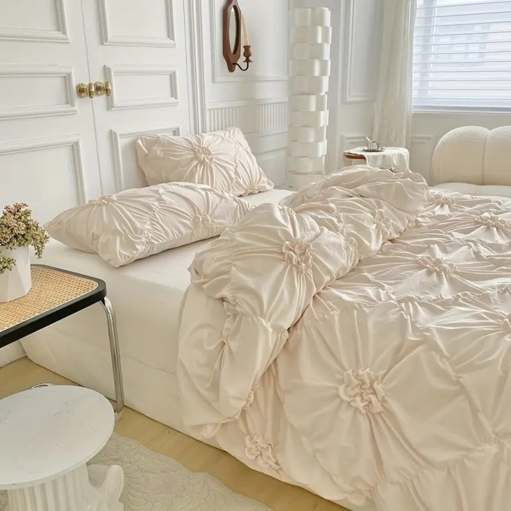 Taavita Ruffle Flower Quilt Cover Set - Elegant Pinch Pleated Design for Luxurious Comfort