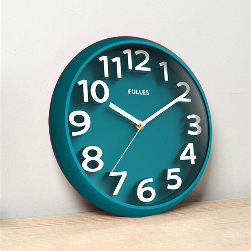 GlowDesign - Stylish wall clock with simple elegance