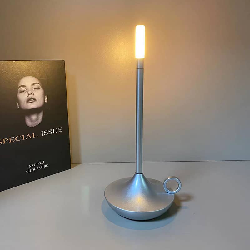 Nordic Candle Holder Light – Minimalistische skandinavische Tischlampe