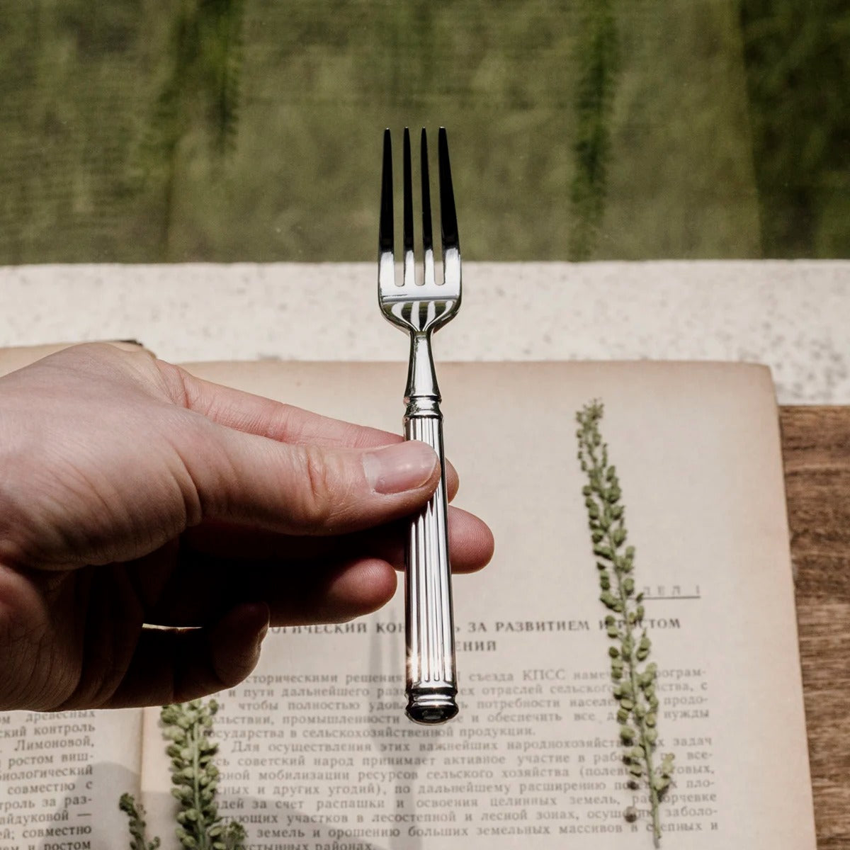 Château Oaks Roman Flatware Set