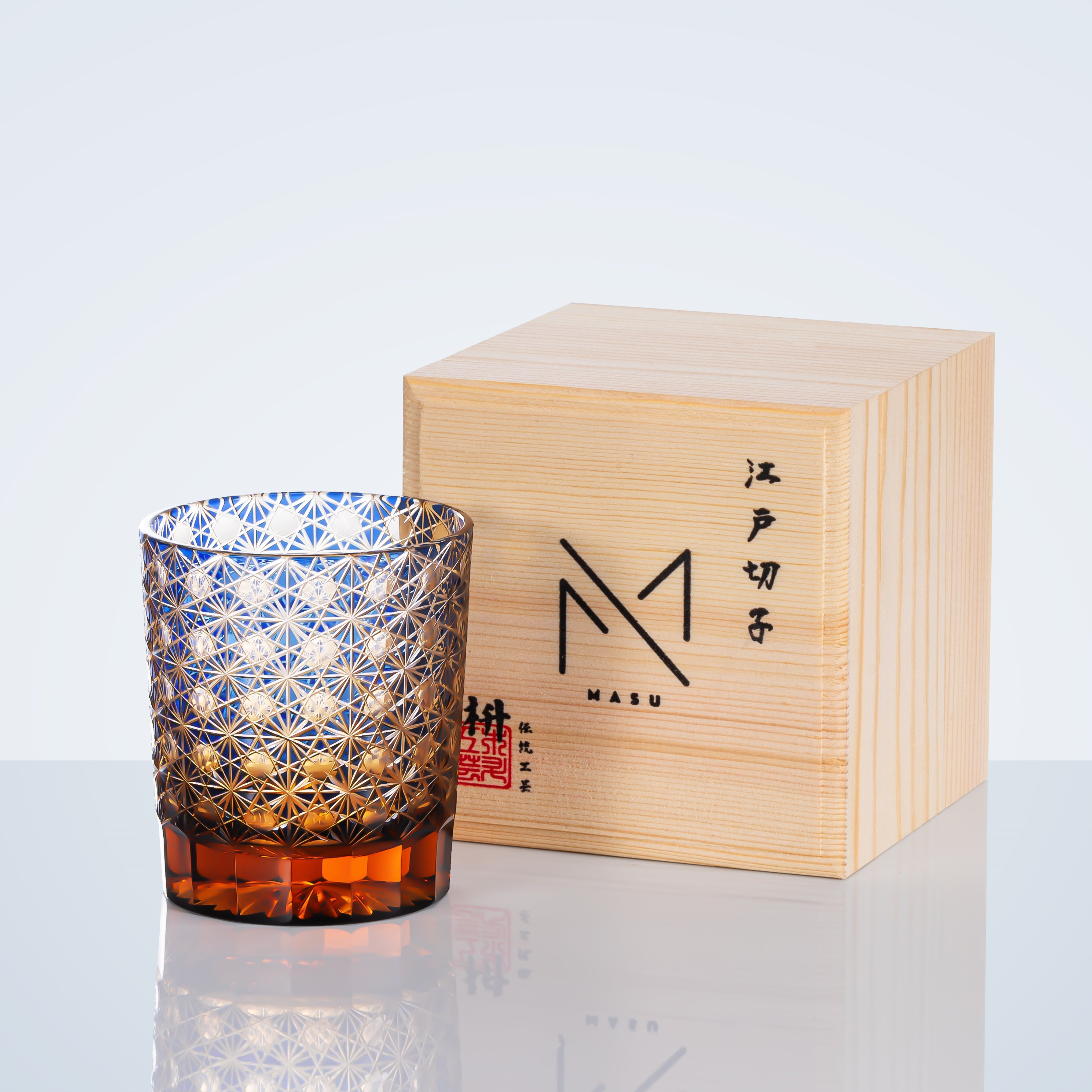 Edo Kiriko handgefertigte Amber Star Chrysanthemum Whiskygläser mit Holzbox