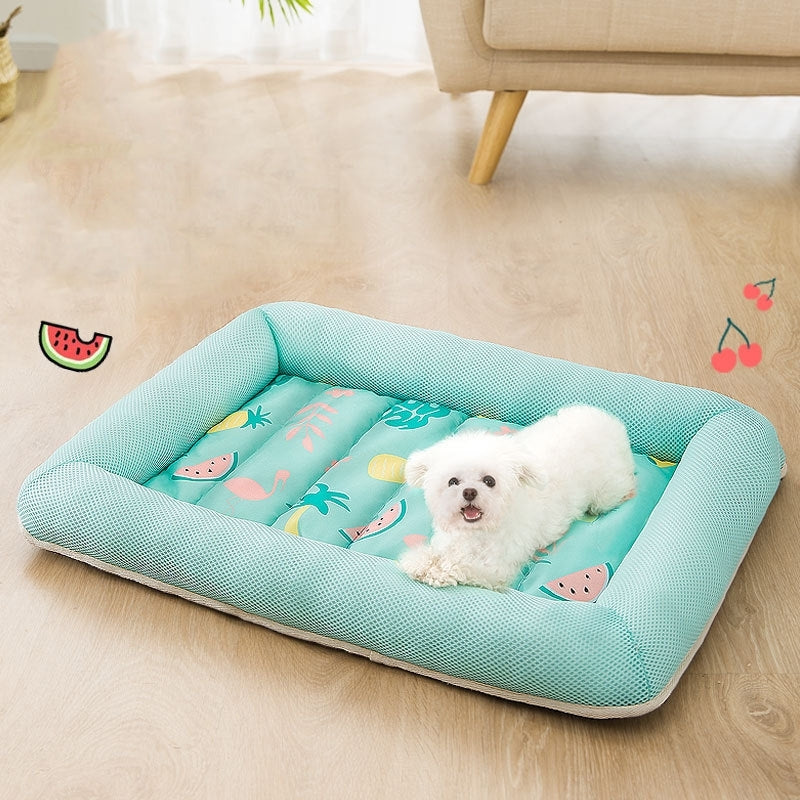 Cama refrescante para perros con diseño de verano tropical