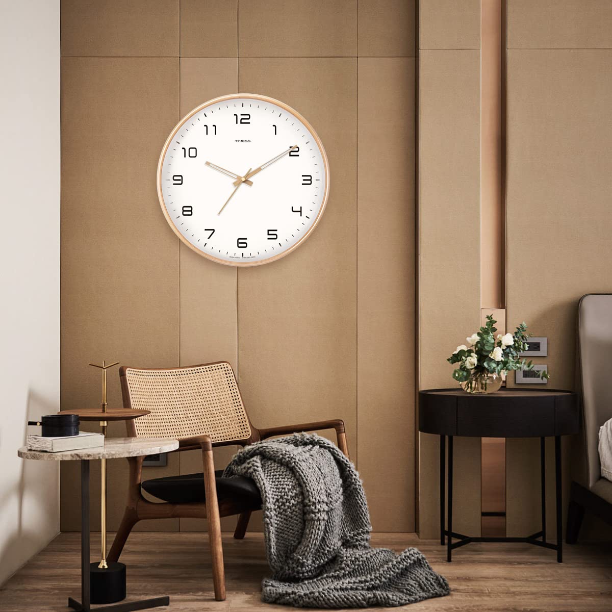 Simple Solid Wood Analogue Wall Clock for Home