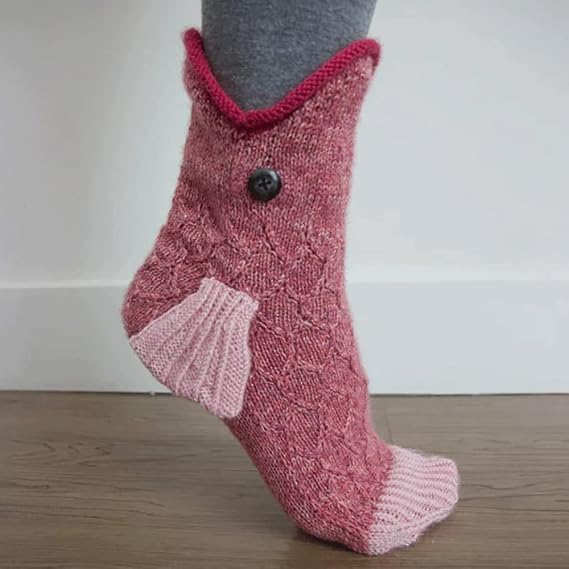 CROCODILE KNIT SOCKS