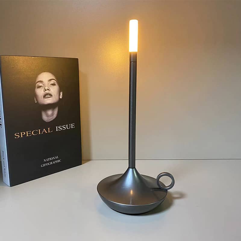 Nordic Candle Holder Light – Minimalistische skandinavische Tischlampe