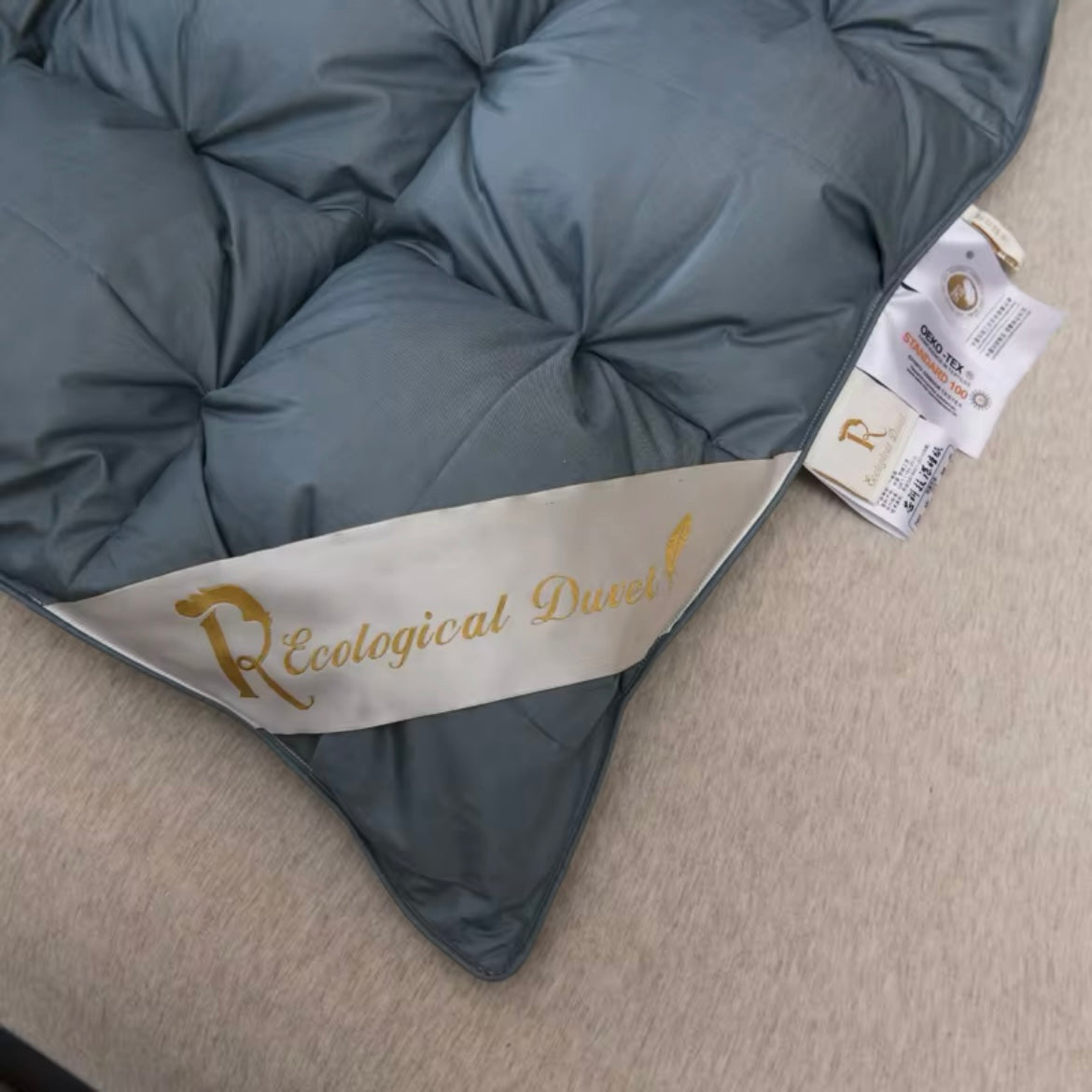 Couette en duvet d'oie bleu foncé Splendore