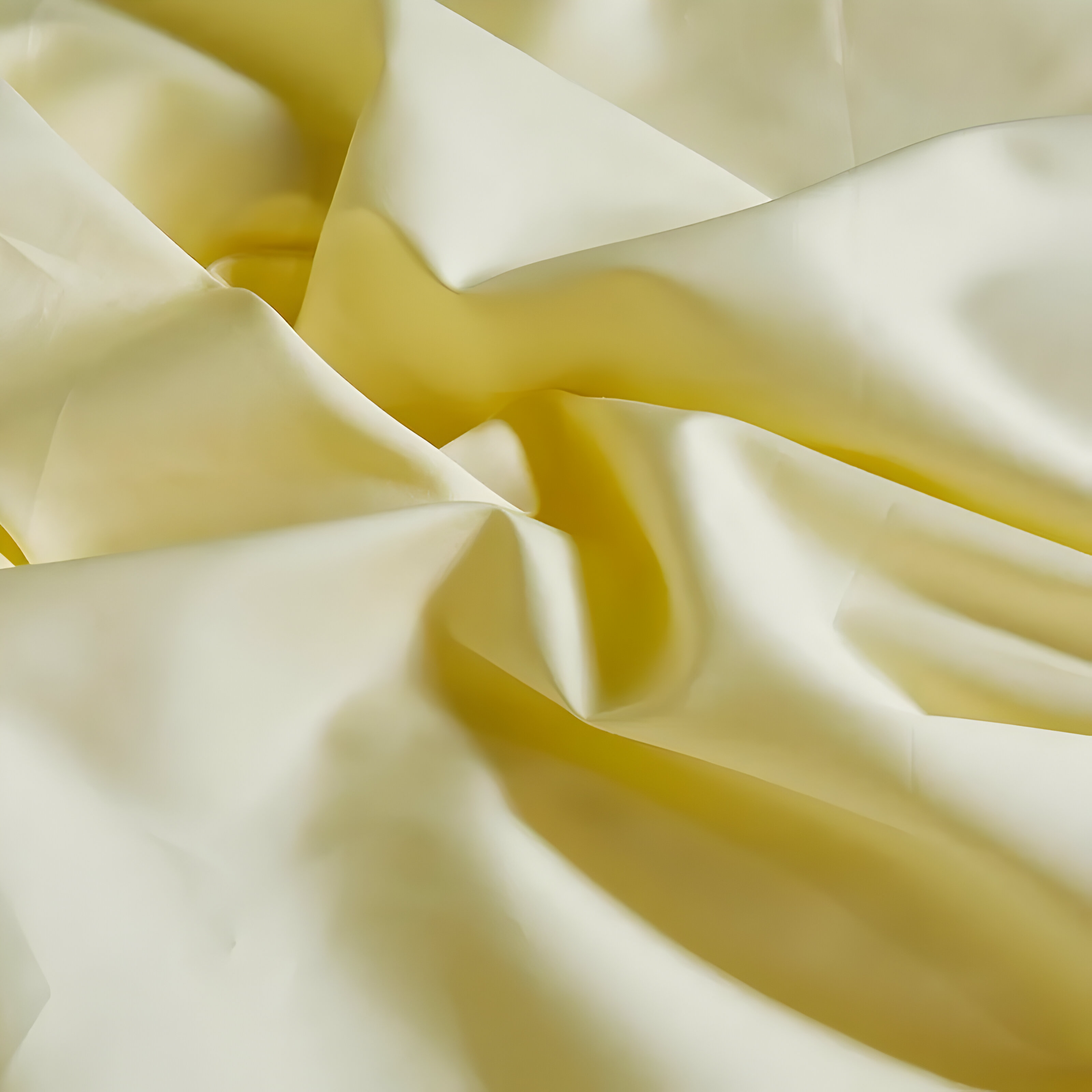 Tenno Yellow Silk Täytepeite