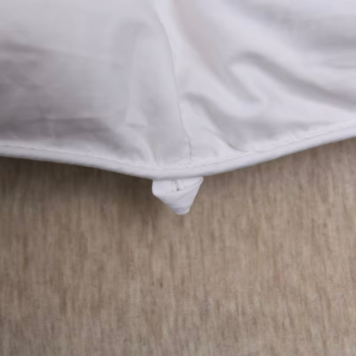 Splendore White Goose Down Comforter