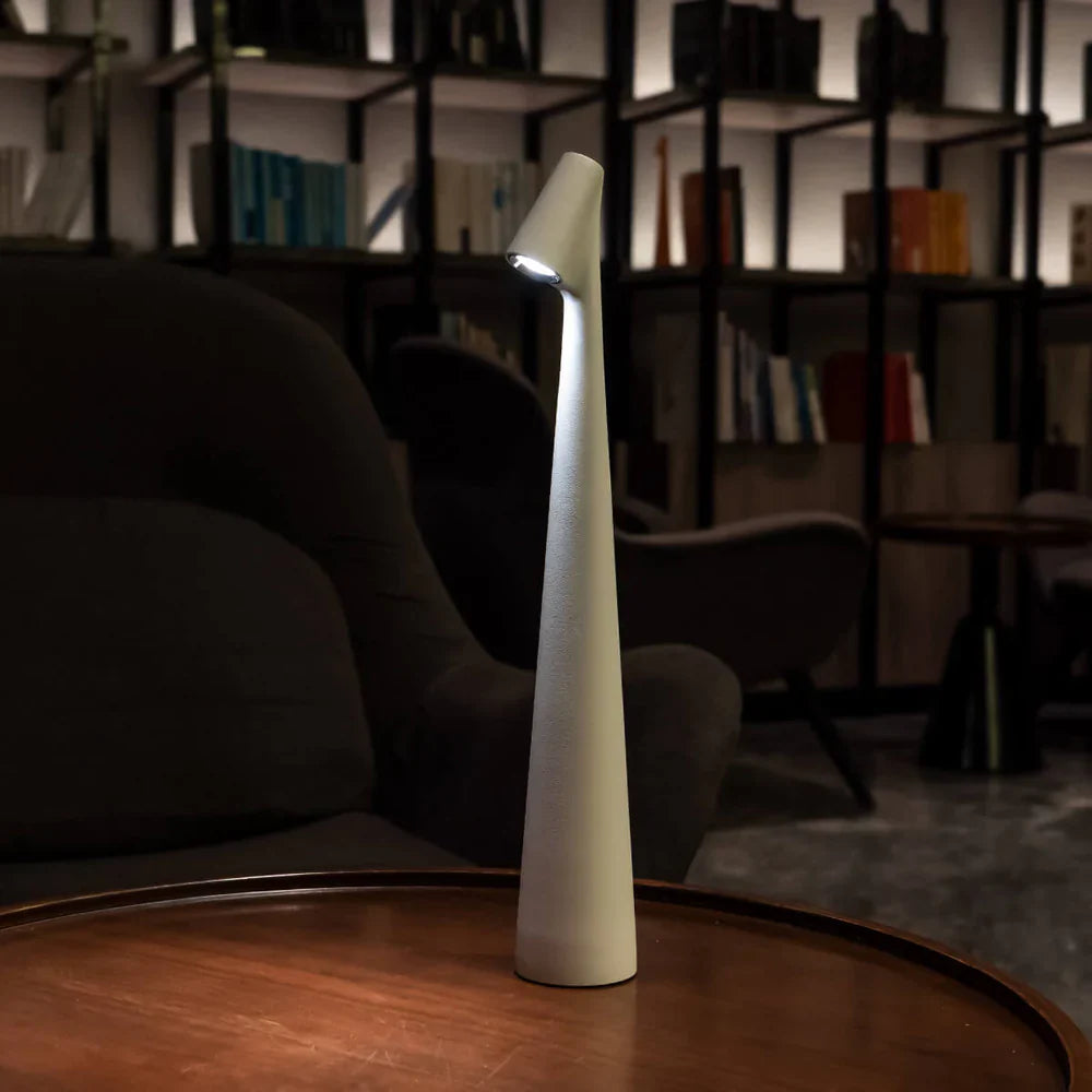 Nordic minimalistic design table lamp | Wireless | LED | Reading lamp | Dinnerlamp