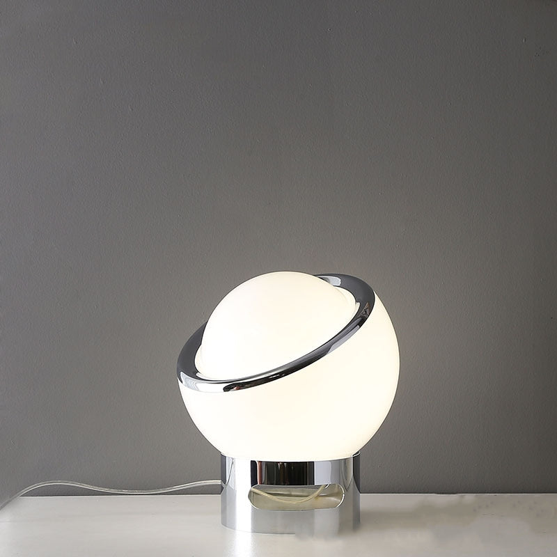 OpalHaus – Bauhaus opal lamp