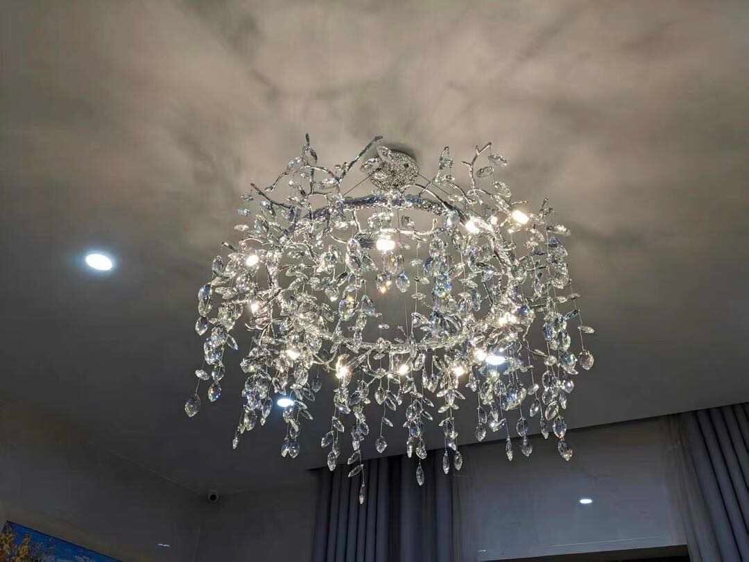 Vrimlo Tree Branch Chandelier