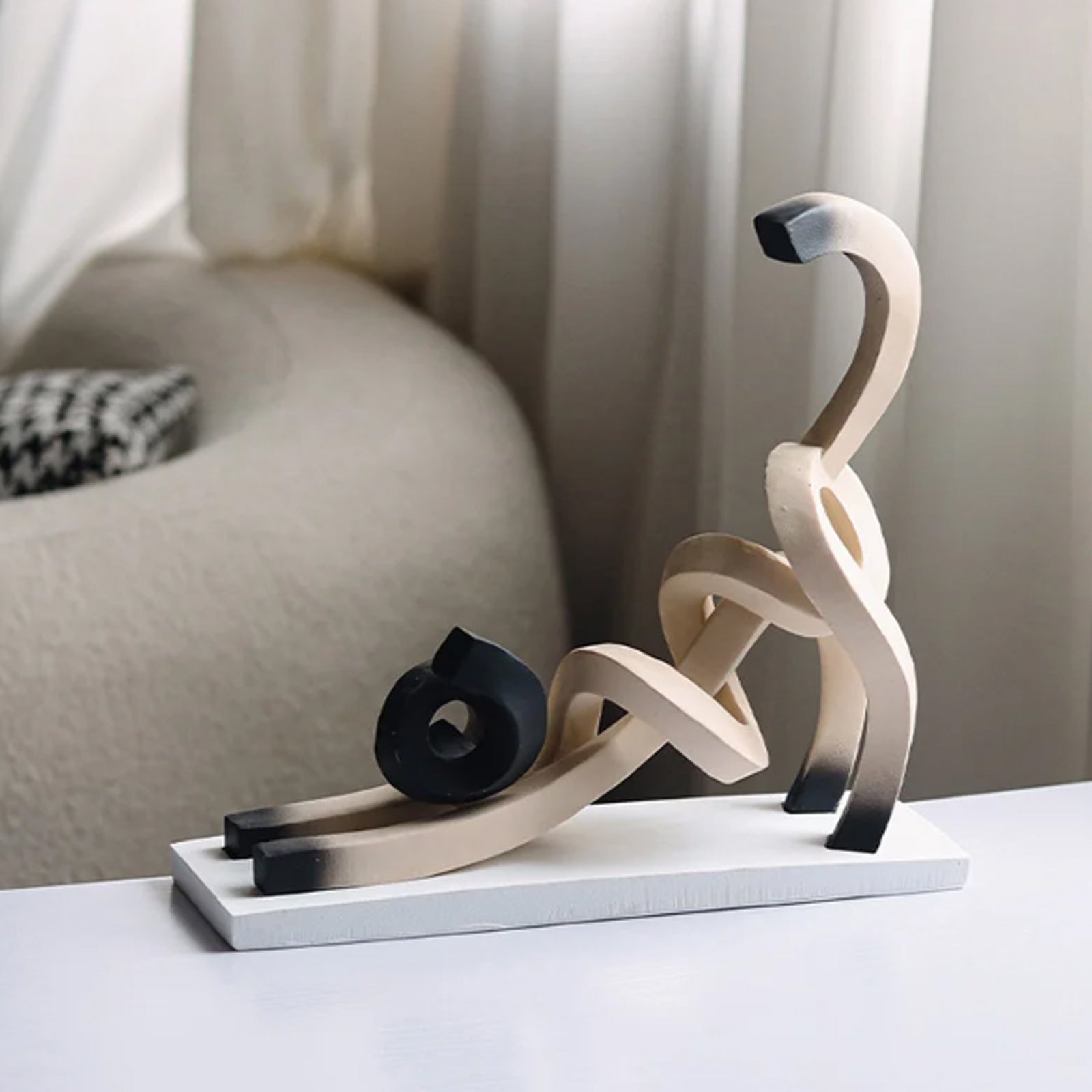 Abstract Minimalism Twisted Siamese Cat Sculpture