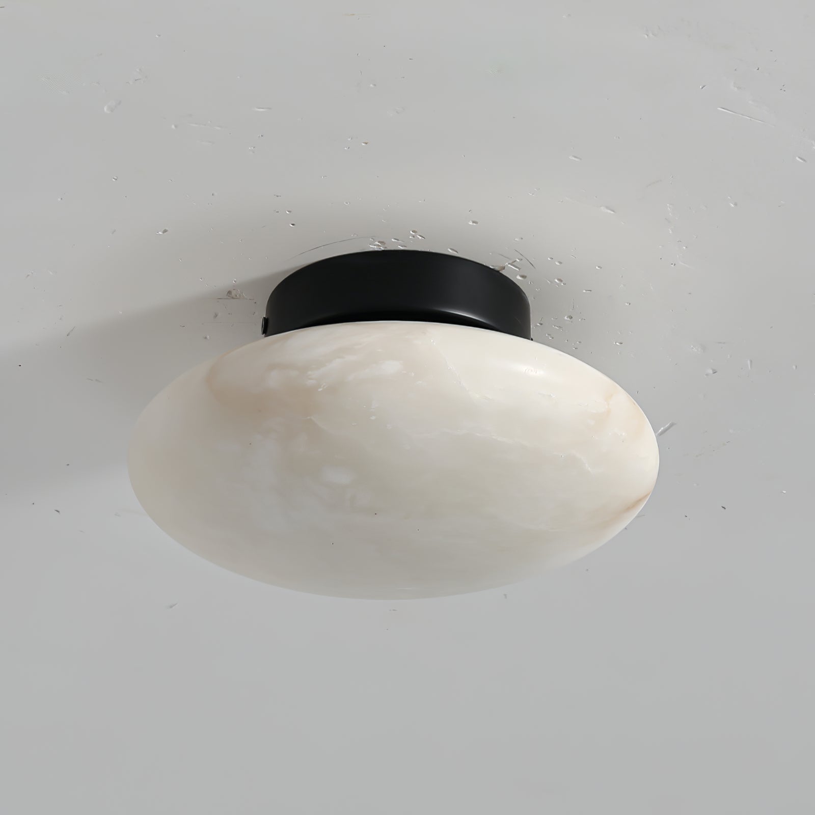 Alabaster oval taklampe