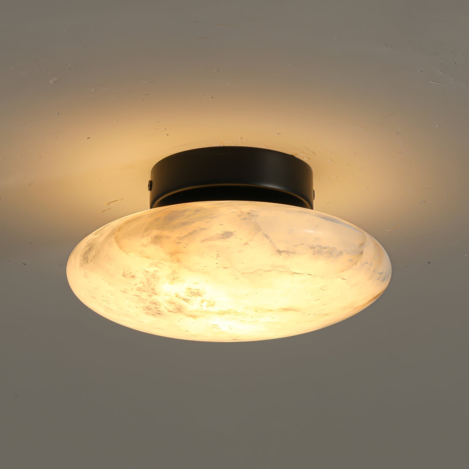 Alabaster oval taklampe