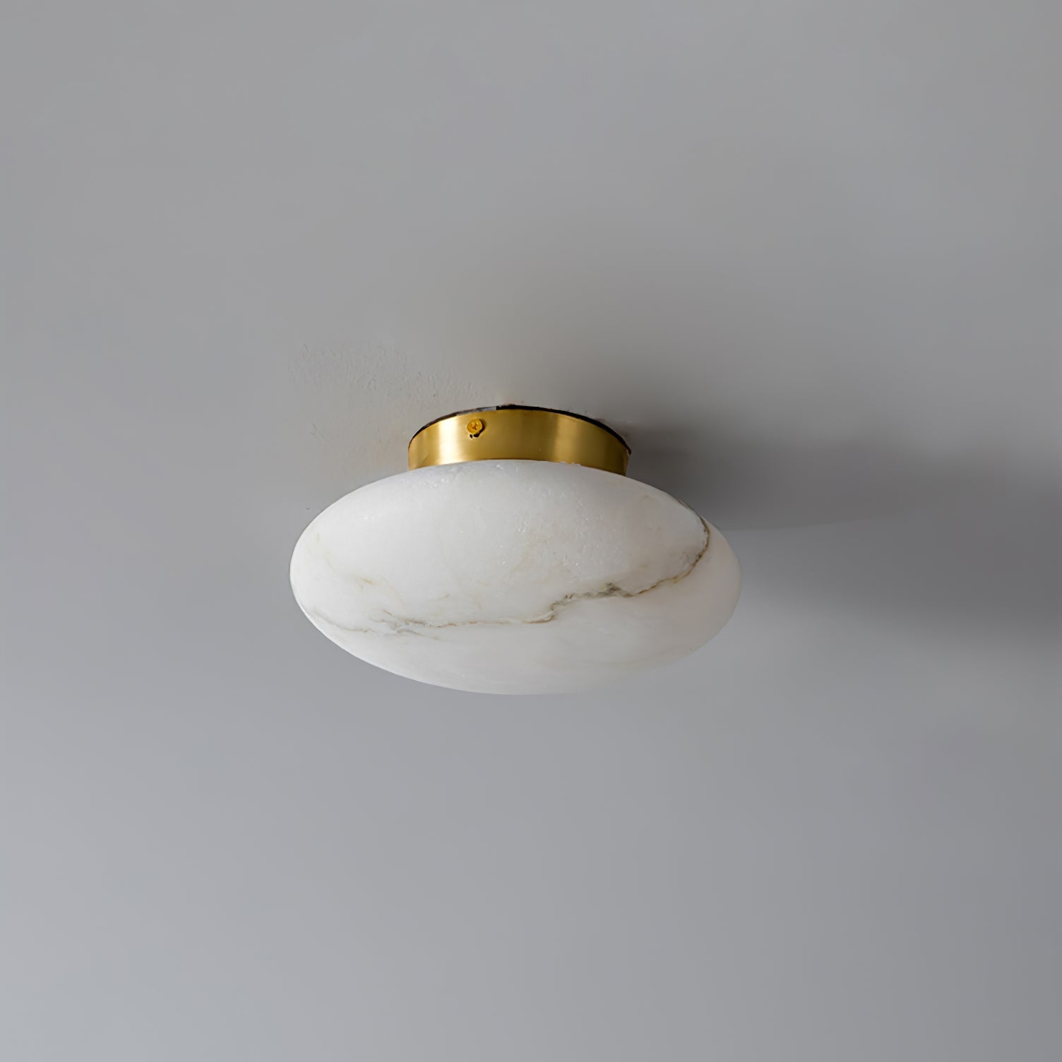 Alabaster oval taklampe