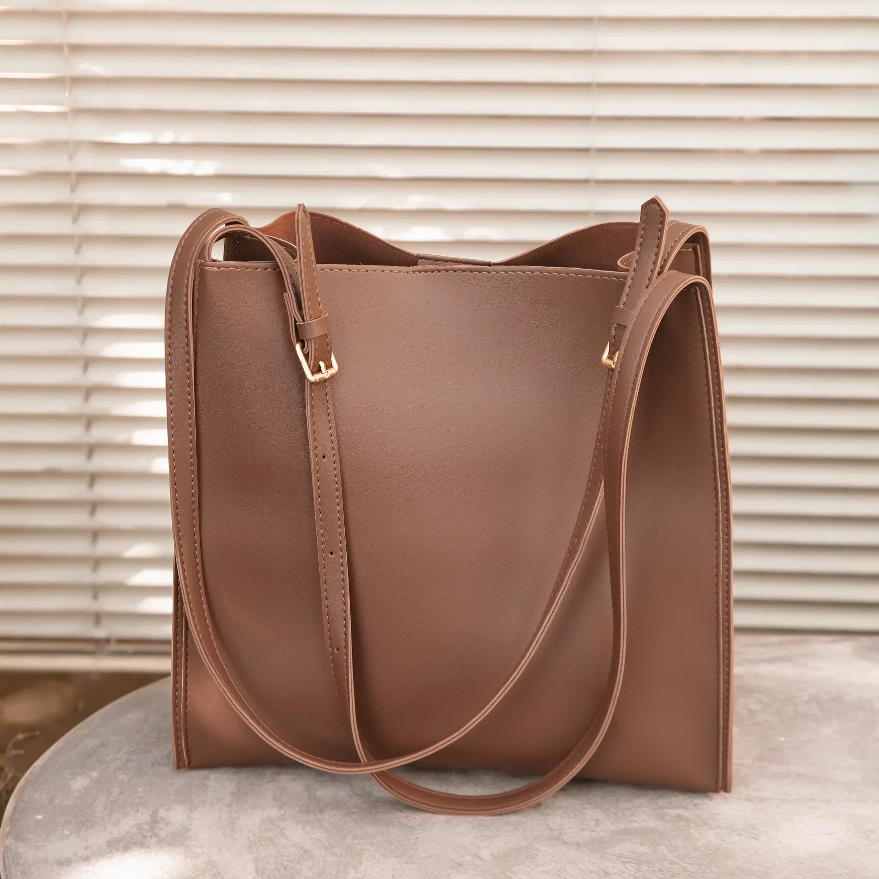 Vrimlo Vegan Leather Tote