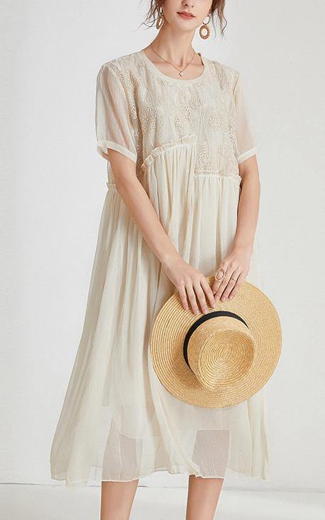 Vestidos Maxi de Verão em Chiffon com Estampa Boho Bege e Design Assimétrico