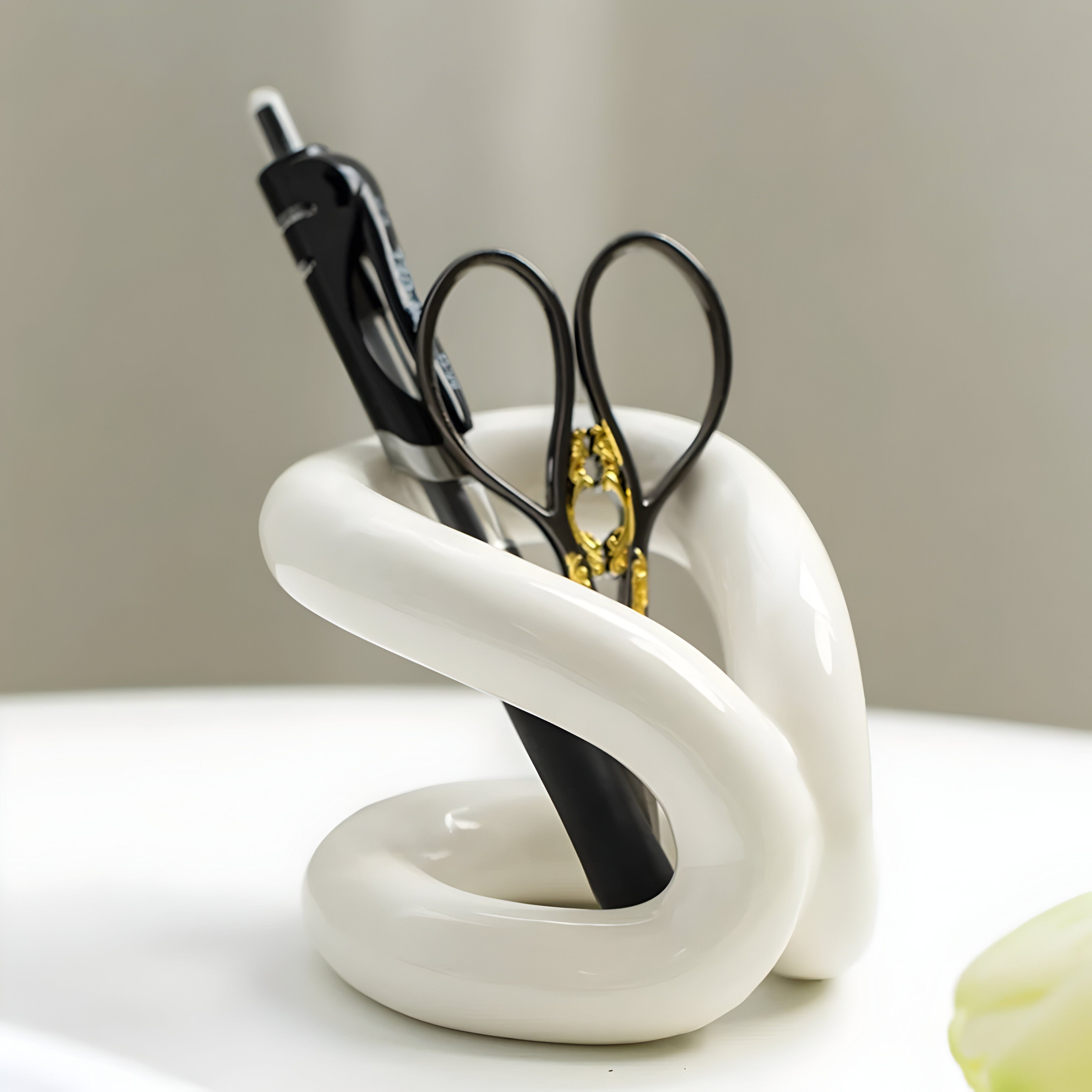 Nordic-INS Rope-Knot Toothbrush Holder