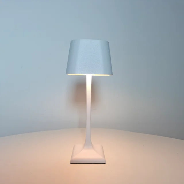 LumiSquare - Lampe de table carrée à LED et USB