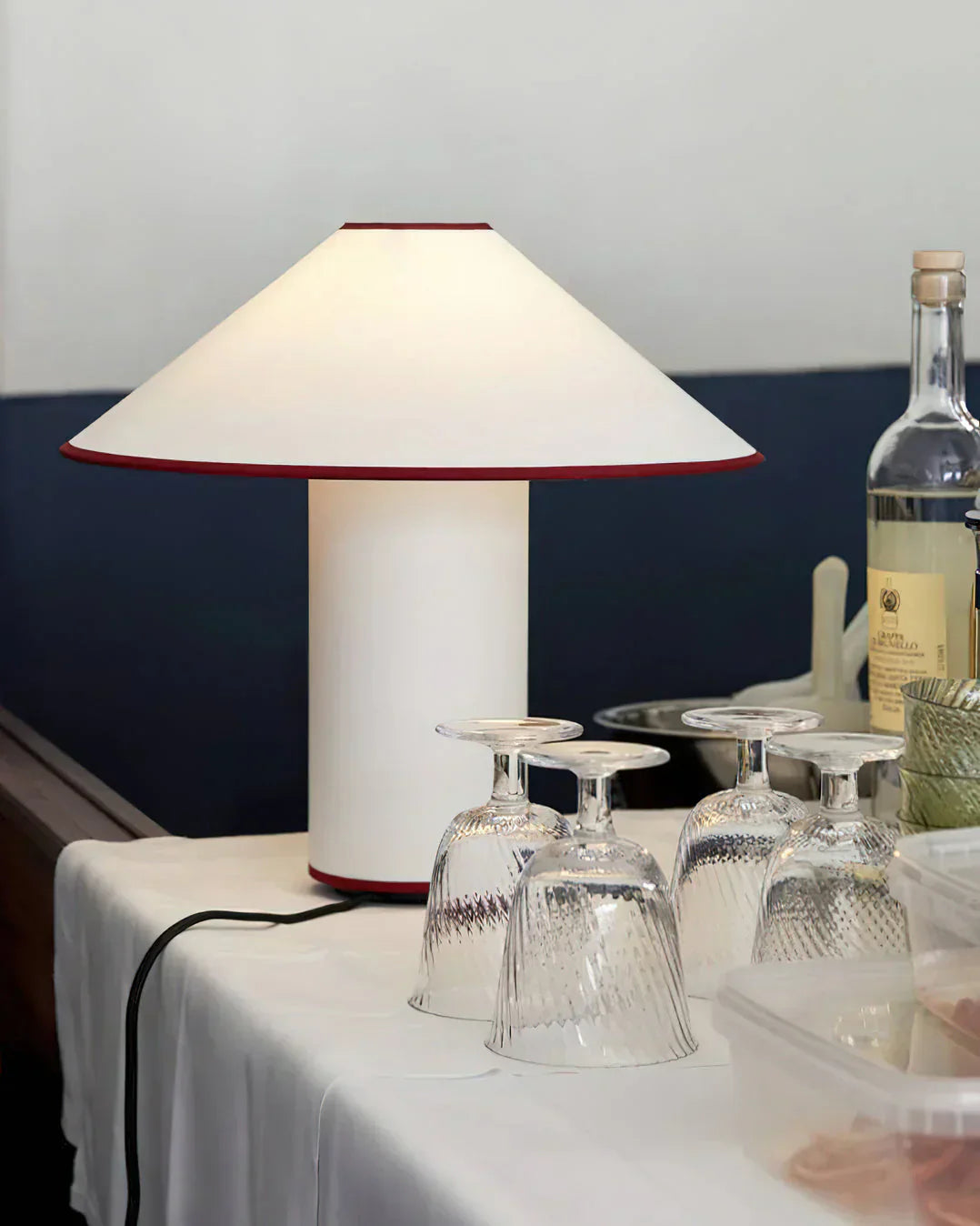 Lampe de table Colette – Solution d’éclairage élégante pour les intérieurs modernes