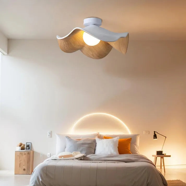 Nordic – Lampada da soffitto in legno e resina Lotus